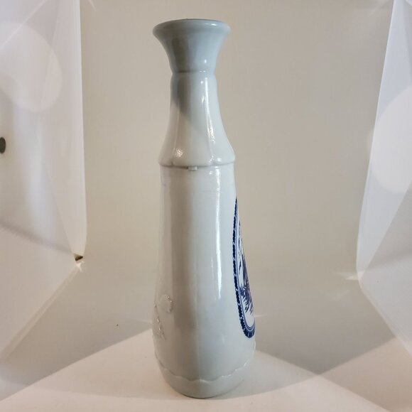 Vintage Jim Beam Whiskey Decanter Bottle Delft Blue Sailboat Windmill 1963 - Picture 7 of 11